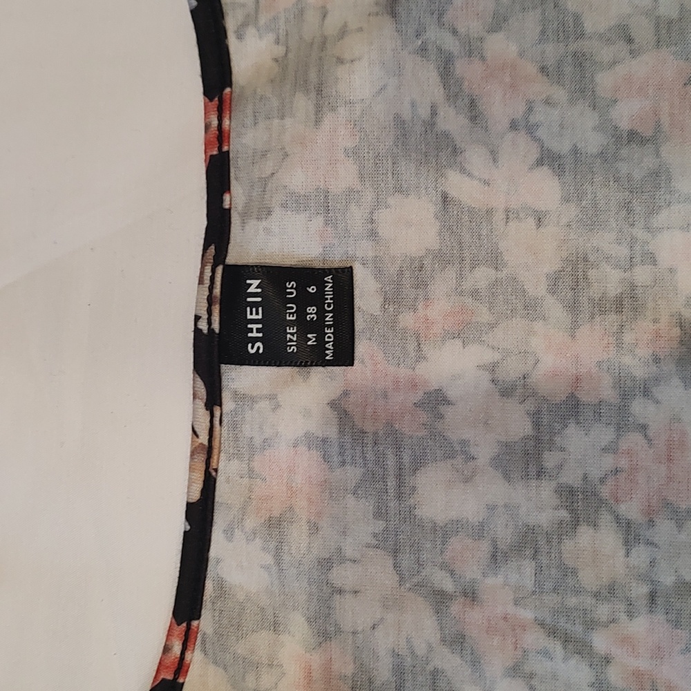 Blouse - Picture 2 of 2